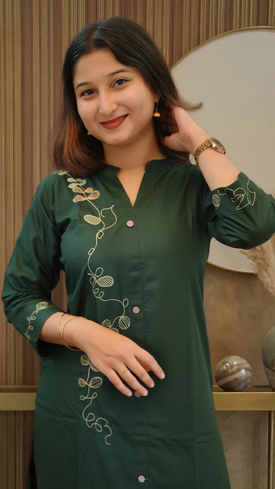 Women Cotton Mix Two‑Piece Green Kurti Set with Pockets.