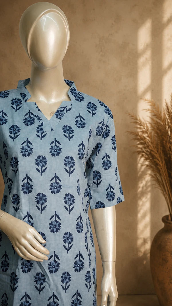 Cotton Blend V‑Neck Two‑Piece Set with Pockets.