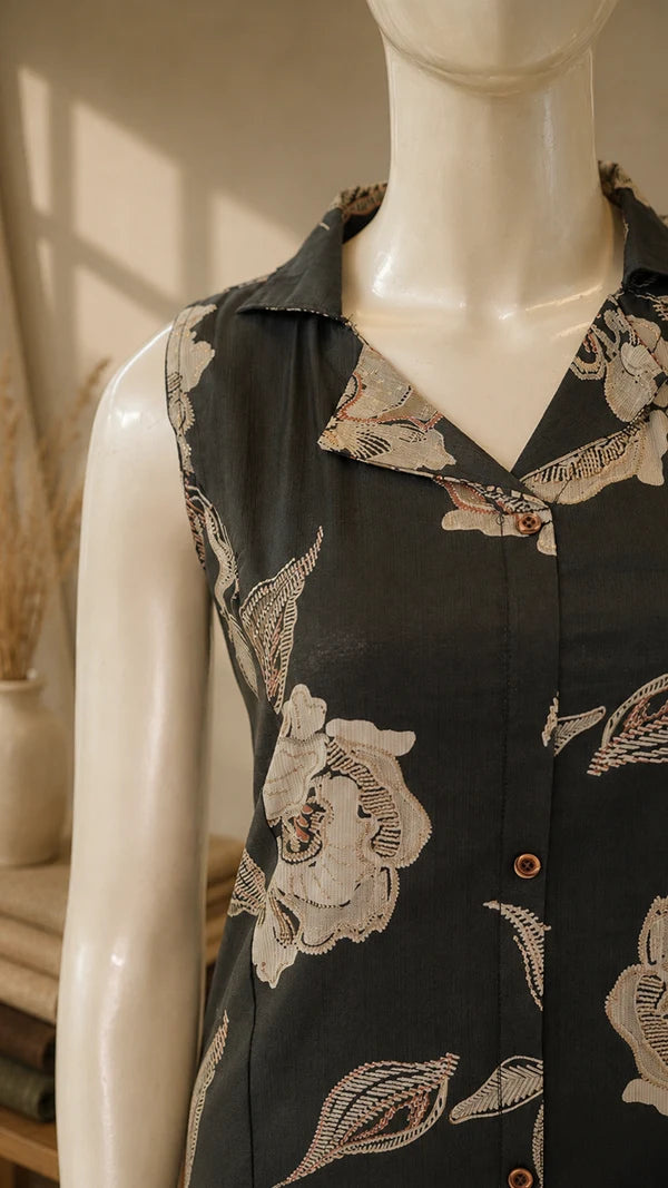 Women Cotton Blend Two‑Piece Co‑ord Set with Shirt Collar, Pocket & Floral Print — Casual Wear.